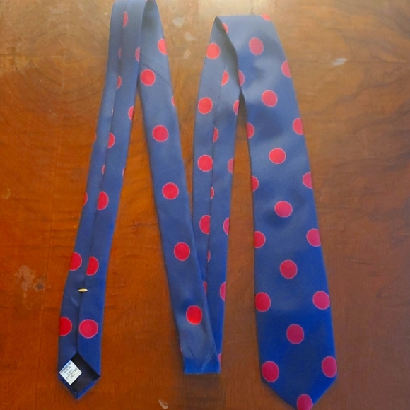 Resilio Collegiate Silk Tie - Picture 1 of 4